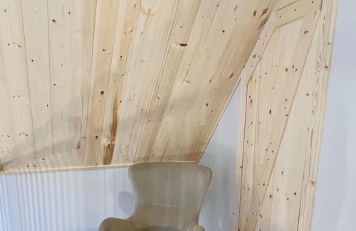 Saint-Raymond Ski Chalet | View of the castling