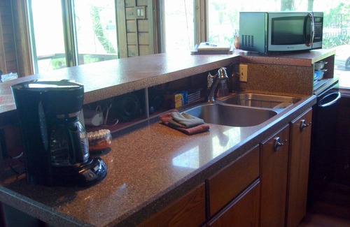 Saugatuck House | View River, Marsh, & Wildlife from Your Hot Tub & enjoy Special Winter Rates!