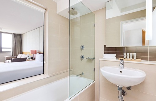 North Sydney Hotel | View Sydney
