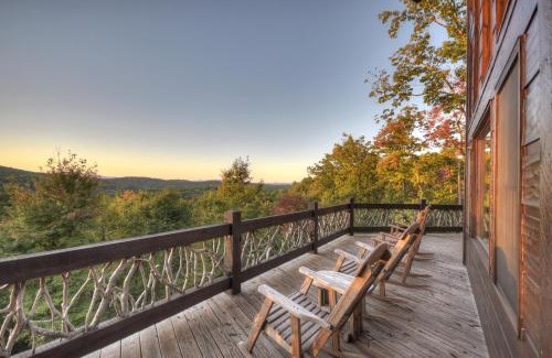 Ridges Over the Lake Villa | View-Topia STUNNING VIEWS - Hot tub - Gameroom