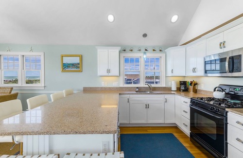 West Dennis House | Views! Four bedroom sleeping 8 with views of West Dennis Beach