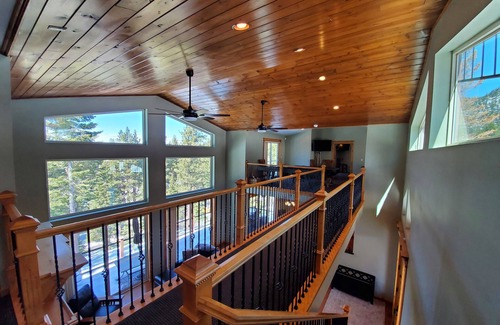 Montgomery Estates House | Views, Hot Tub, Game Room, Close To Casinos, Lake & Skiing