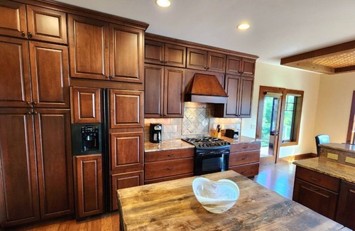 Birchwood Farms House | Views of Lake Michigan-sleeps 6-Birchwood Farms Golf & CC!