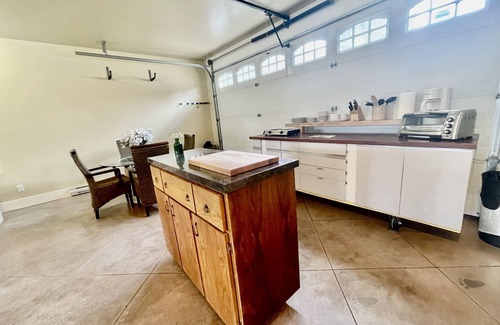 Swansea Point Apartment | Views of Mara lake and Walking Distance to Beaches. Possibility of Boat Slip