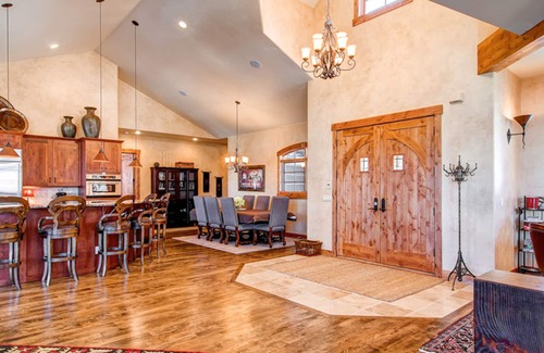 The Highlands House | Views of the 10 mile range - 7 min from the slopes in this luxurious chalet!