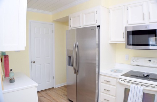 Townsend's Inlet House | Views of the bay! Pristine Townhouse