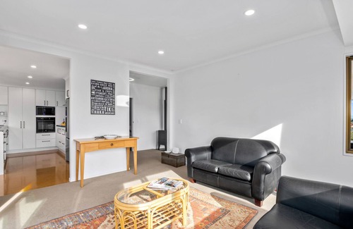 Blenheim House | Views over Blenheim - Blenheim Holiday Home