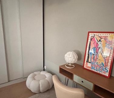 Beziers Apartment | Vigne et mer-Spacieux Appartement Haussmannien-2chambres-Wifi
