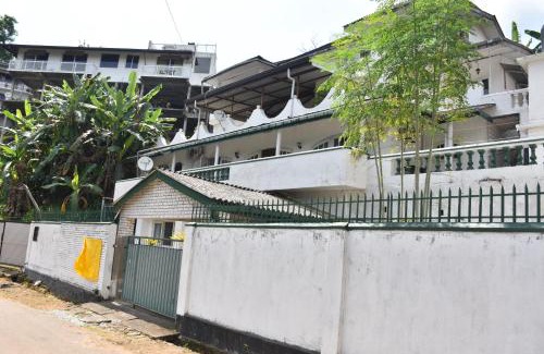 Peradeniya House | Vihaan's Homestay