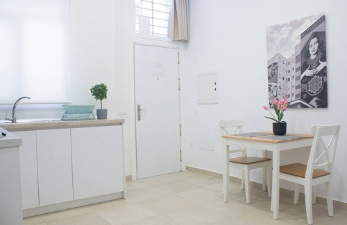 Los Tilos Apartment | Viialia center station 1