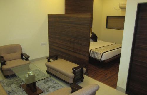 Patna Hotel | Vijaya Tej Clarks Inn