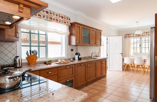 Sonnenland Villa | Villa Comoda | Sonnenland | Spacious Luxury | Private Heated Pool | Stunning.