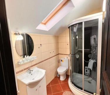 Bacau House | Vila Alsace Podu' cu Lanturi
