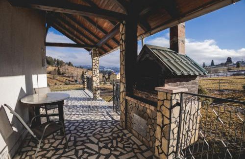 Sarisor House | Vila Ancuța