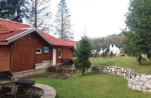 Budureasa Cabin | Vila IZVORUL MINUNILOR