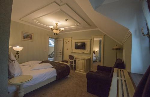 Bacau House | Vila Turistica Tosca Regal