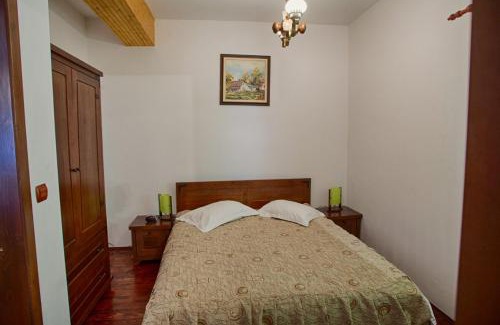 Malaia Hotel | Vila Ursul