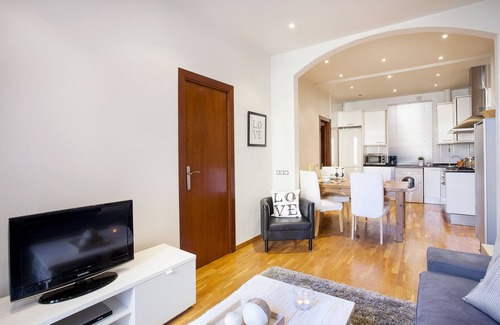 Sant Antoni Apartment | Viladomat Eixample Apartment