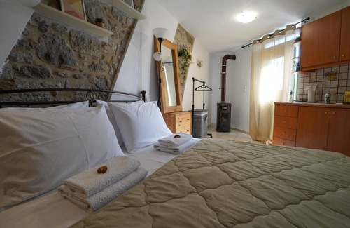 Lasithi Plateau House | Vilaeti Stone House - Cretan Cozy Nest