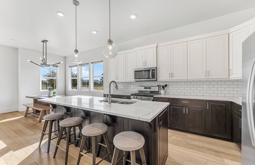 Bloomington Condo | Villa #07 at Bloomington Country Club: Pool, Golf, Restaurant