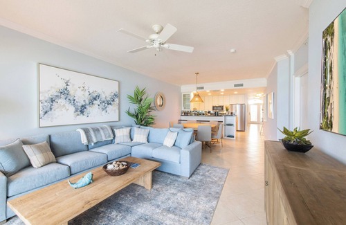 Seven Mile Beach Villa | Villa 10, Second floor, 3 bedroom, 3 bathroom, oceanfront, fully equipped.