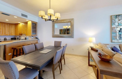 Seven Mile Beach Villa | Villa 11, Second floor, 3 bedroom, 3 bathroom, oceanfront, fully equipped.