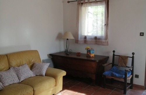 Le Castellet House | Villa . 15mm from the beaches of Bandol, Sanary. 12 km from the Castellet circuit.