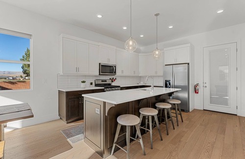 Bloomington Condo | Villa #19 at Bloomington Country Club: Pool, Golf, Restaurant