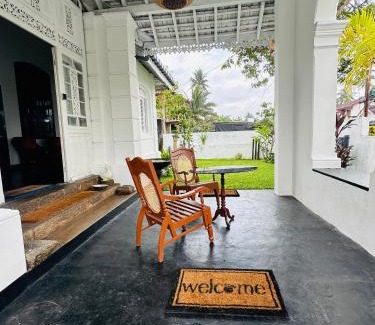 Dodanduwa Bed & Breakfast | Villa 1908