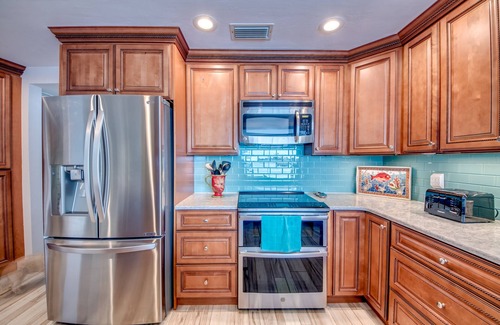 Caloosahatchee House | Villa 2 Beautiful Sunsets, Pool, 200' Canal. 52 reviews.