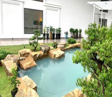 Bai Chay Villa | Villa 20 Ngủ Siêu vip Trung tâm Bãi Cháy