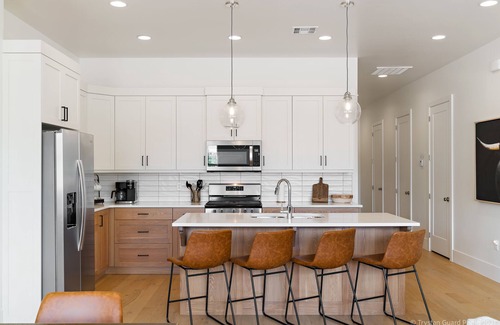 Bloomington House | Villa #24 at Bloomington Country Club