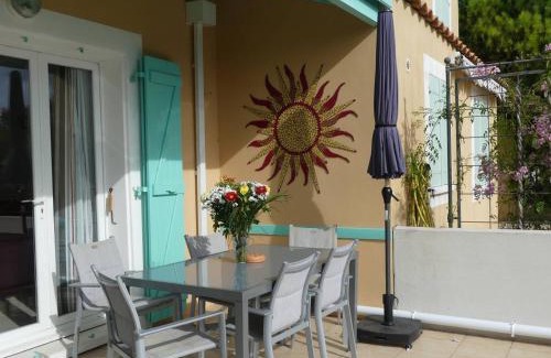 Leucate Villa | Villa 3 chambres avec terrasse, 6 pers, proche plage, Wi-Fi gratuit, quartier agréable - FR-1-81-146
