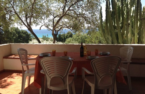 Geremeas Villa | Villa 300 mt from the sea with beautiful views of the bay.
