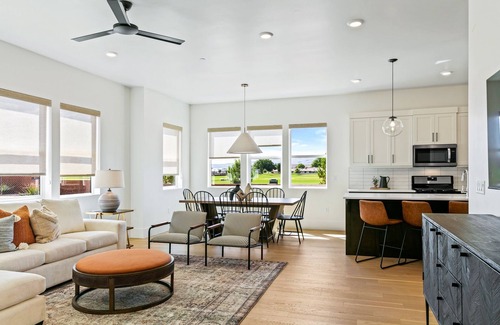 Bloomington Condo | Villa #31 At Bloomington Country Club 3 Bedroom Condo by RedAwning