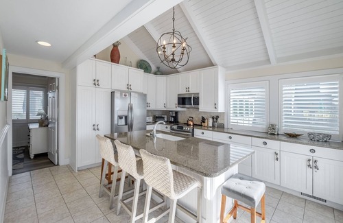 Bald Head Island House | Villa 36-3BR/3BA Oceanview Villa steps to the beach & Bald Head Island Club.