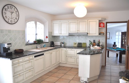 Besse-sur-Issole Villa | Villa 3681 ft² classified 4 Stars on 2.5 acres - Provence