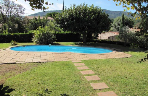 Saint-Zacharie Villa | VILLA - 5 BEDROOMS - SLEEPS 10 - PRIVATE POOL - LARGE GARDEN