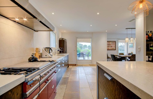 Saint-Marc-Jaumegarde Villa | Villa 5 minutes from the center of Aix-en-Provence