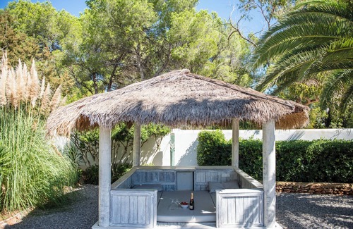 Santa Eulalia del Rio Villa | Villa, 5BR, Sea views, walk to the beach, pool house