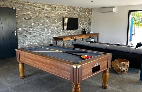 Montbazin Villa | Villa 8-10 pers, 4 suites 20 min from Sète and Montpellier
