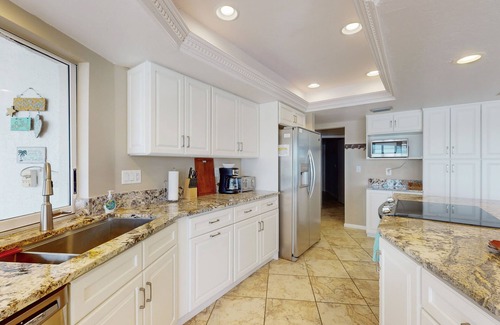 Eight Lakes House | Villa Aasta | Luxe Lakefront Outdoor Living | Screened Pool, Game Room & Dock