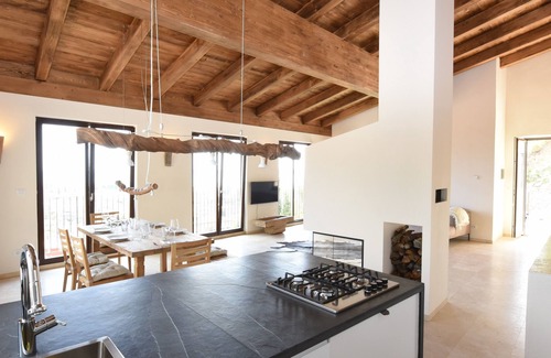 Toscolano Maderno Villa | Villa above the roofs of Maderno with pool, sauna and sensational views !