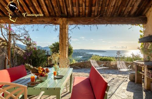 Sainte-Lucie-de-Porto-Vecchio House | Villa Acciagina 10 pers PISCINE VUE MER PINARELLO Climatisée