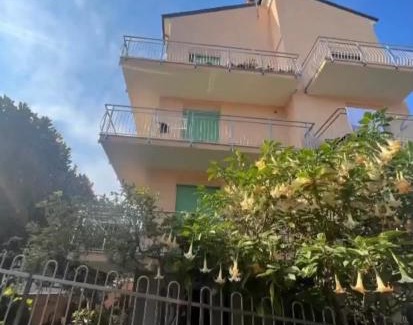 Pietra Ligure Hotel | Villa Adriana