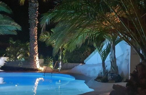 Arico House | Villa Adriano