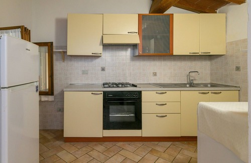 Donoratico Villa | Villa 'Agnese 3 Villetta Con Giardino' with Private Terrace, Shared Garden and Wi-Fi