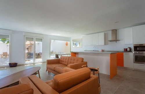 San Miguel de Abona Villa | Villa Alamos Park, Golf Del Sur - Huge 10 bed villa with private pool