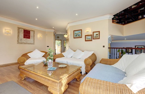 San Roque Villa | Villa "Alcaidesa Vistas al Mar" with Sea View, Pool & Wi-Fi