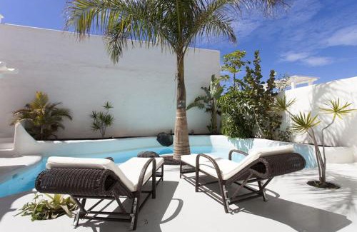 Geafond Villa | Villa Alegria